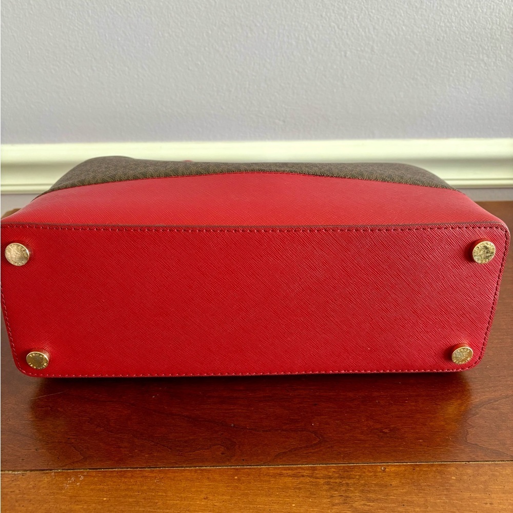 Michael Kors Savannah Large Satchel Bag in Scarlet Red – Leather Handbag - Picture 4 of 14